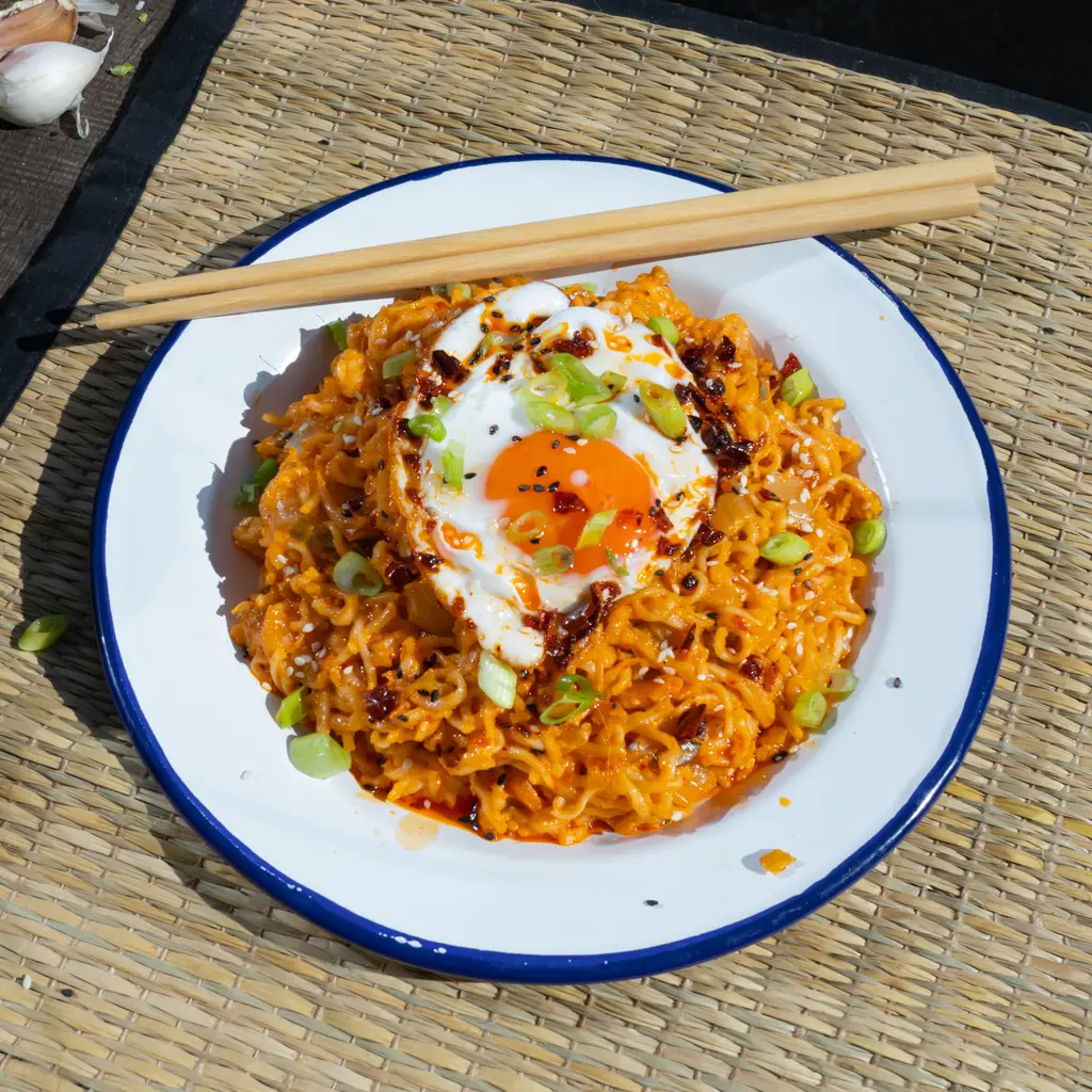 Cheesy Kimchi Noodles