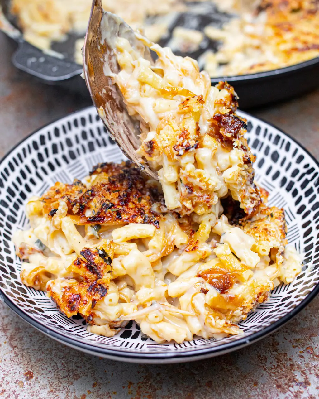 Mob's French Onion Mac & Cheese