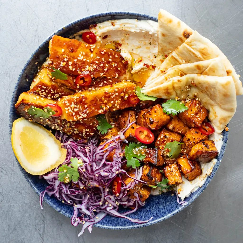 Peri Peri Halloumi & Sweet Potato Hummus Bowl