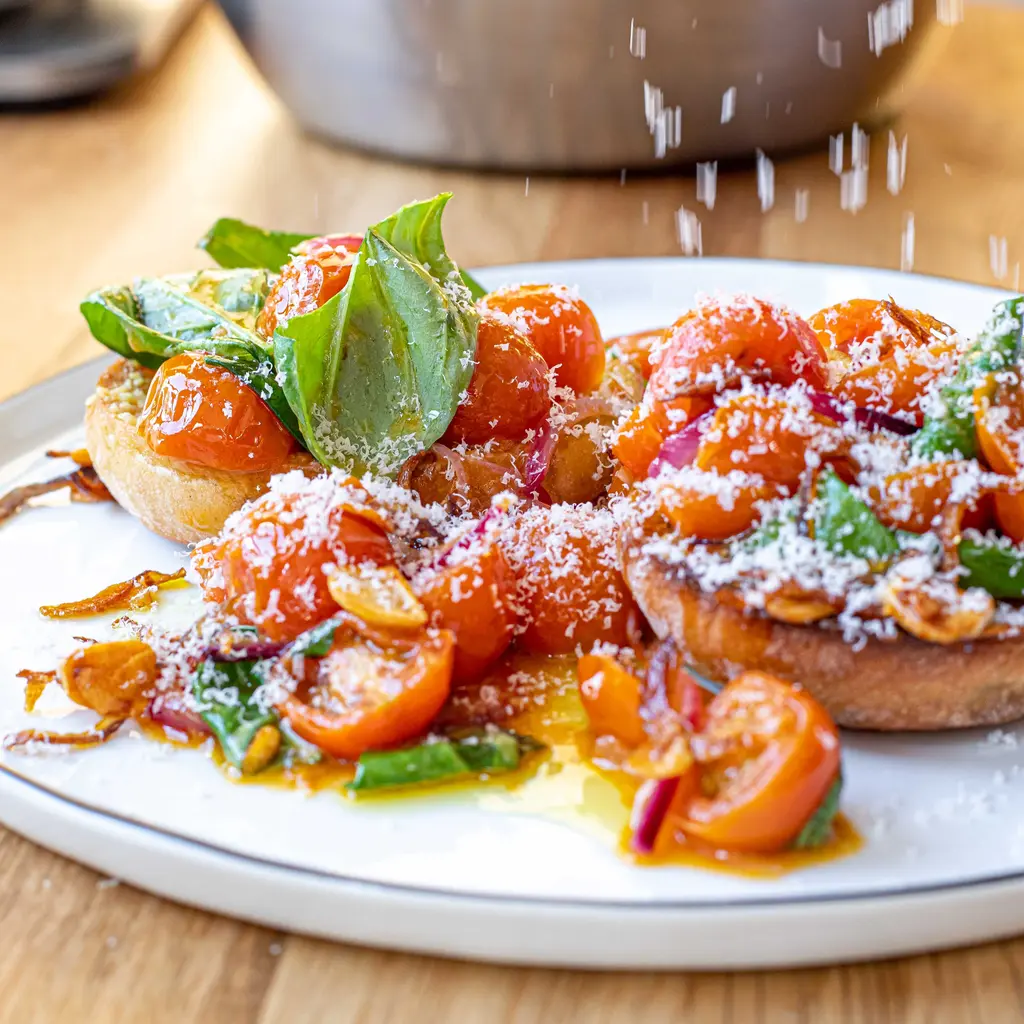 Crispy Garlic Tomato & Cheese Toasts