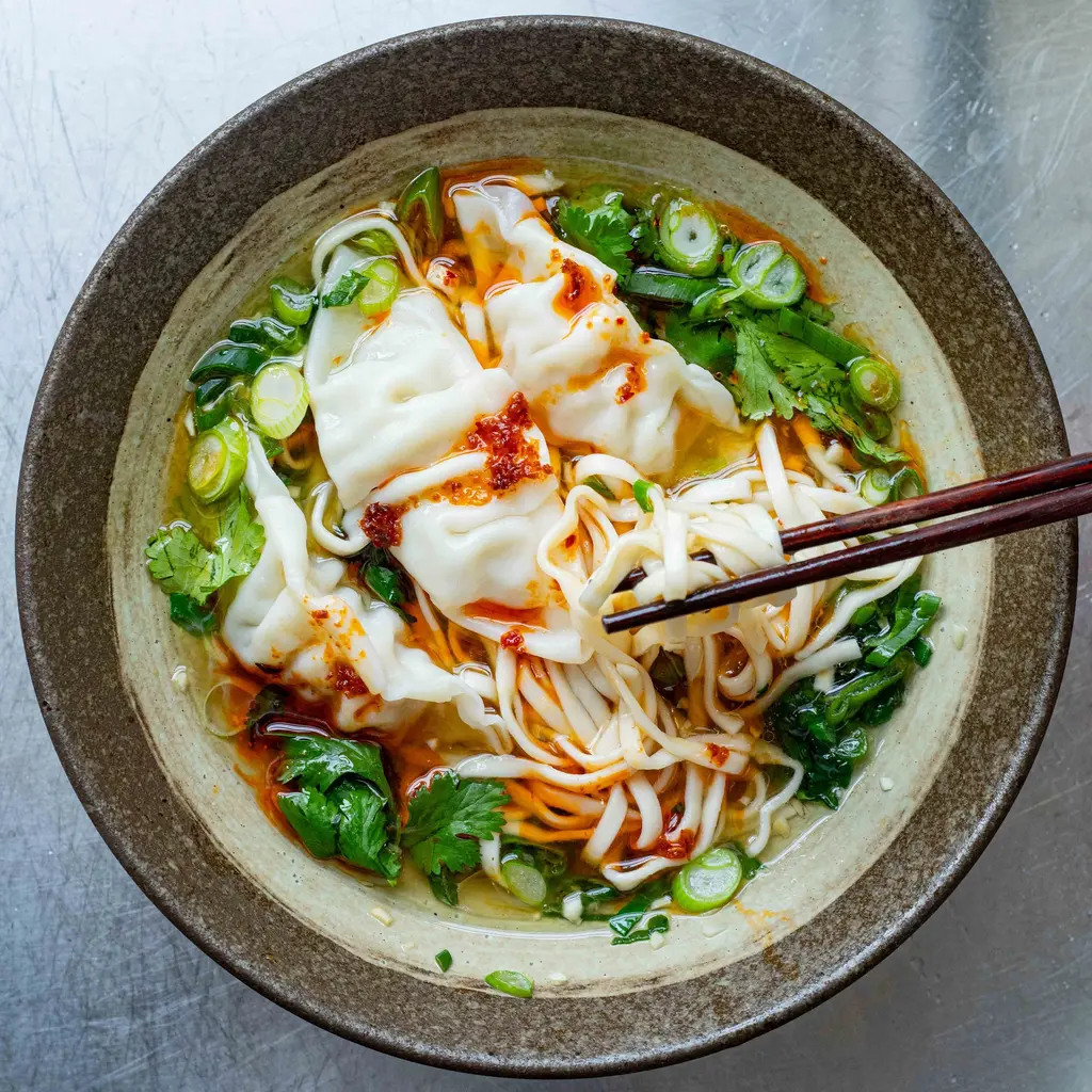 Sizzling Spring Onion Soup