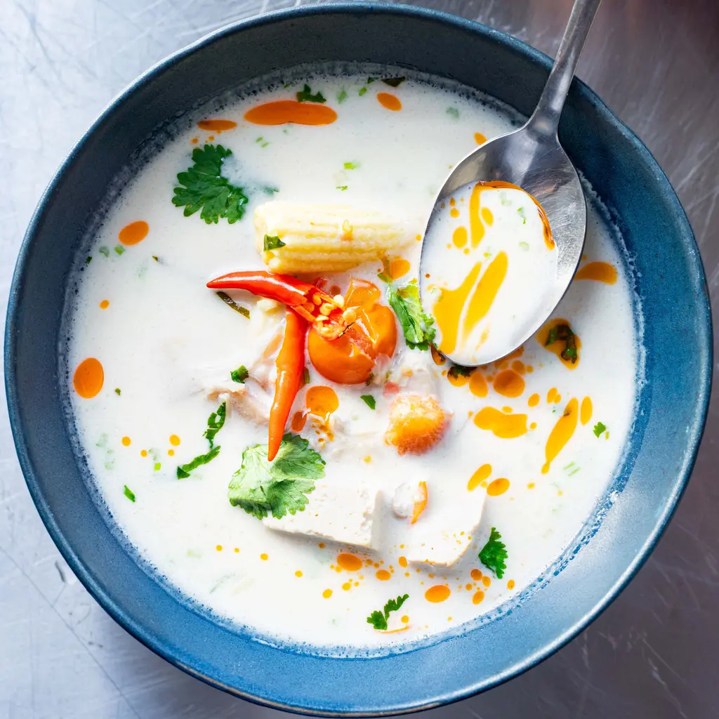 Tom Kha Gai (Thai Coconut Chicken Soup)