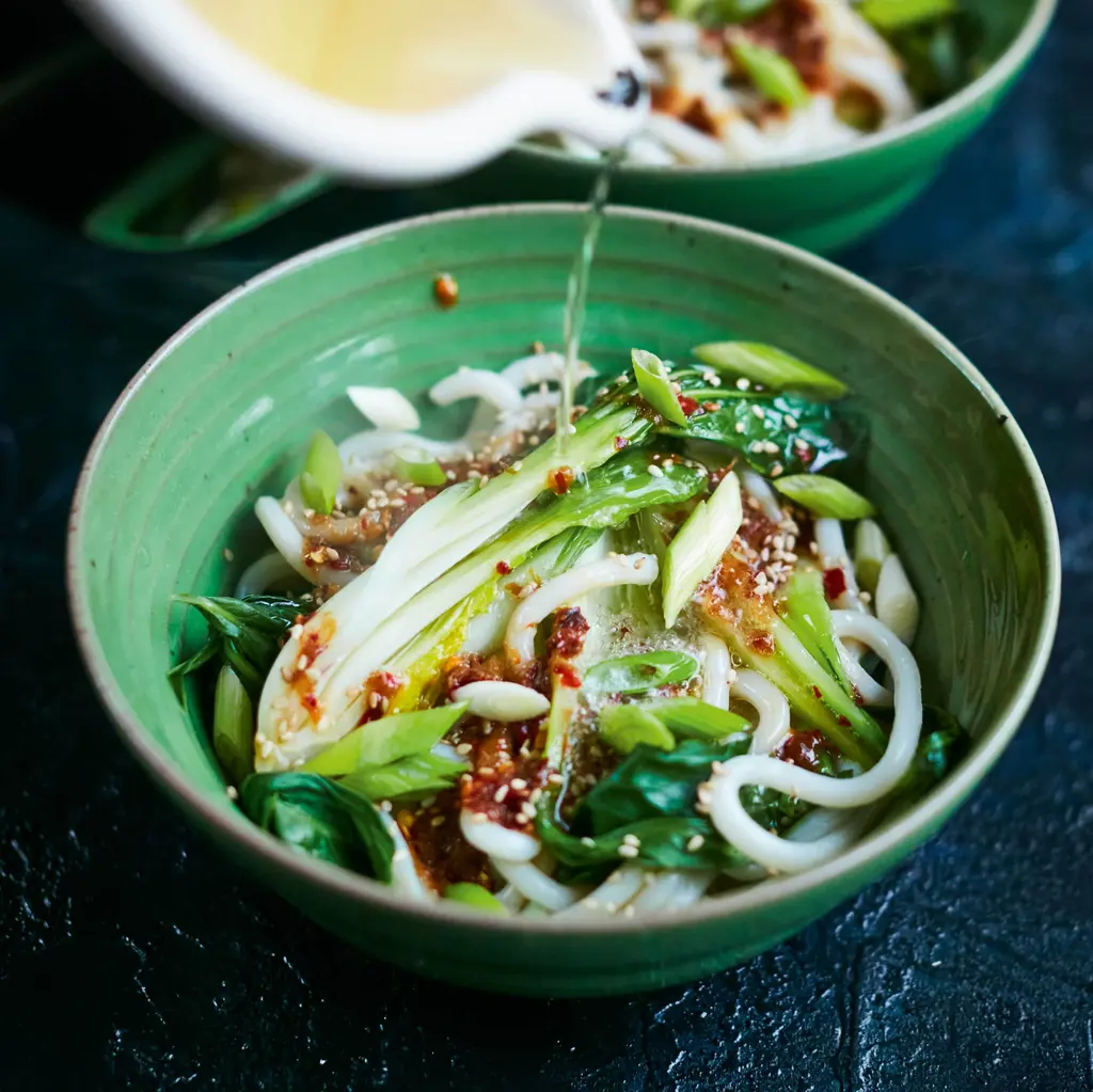 Udon Noodles With Hot Oil